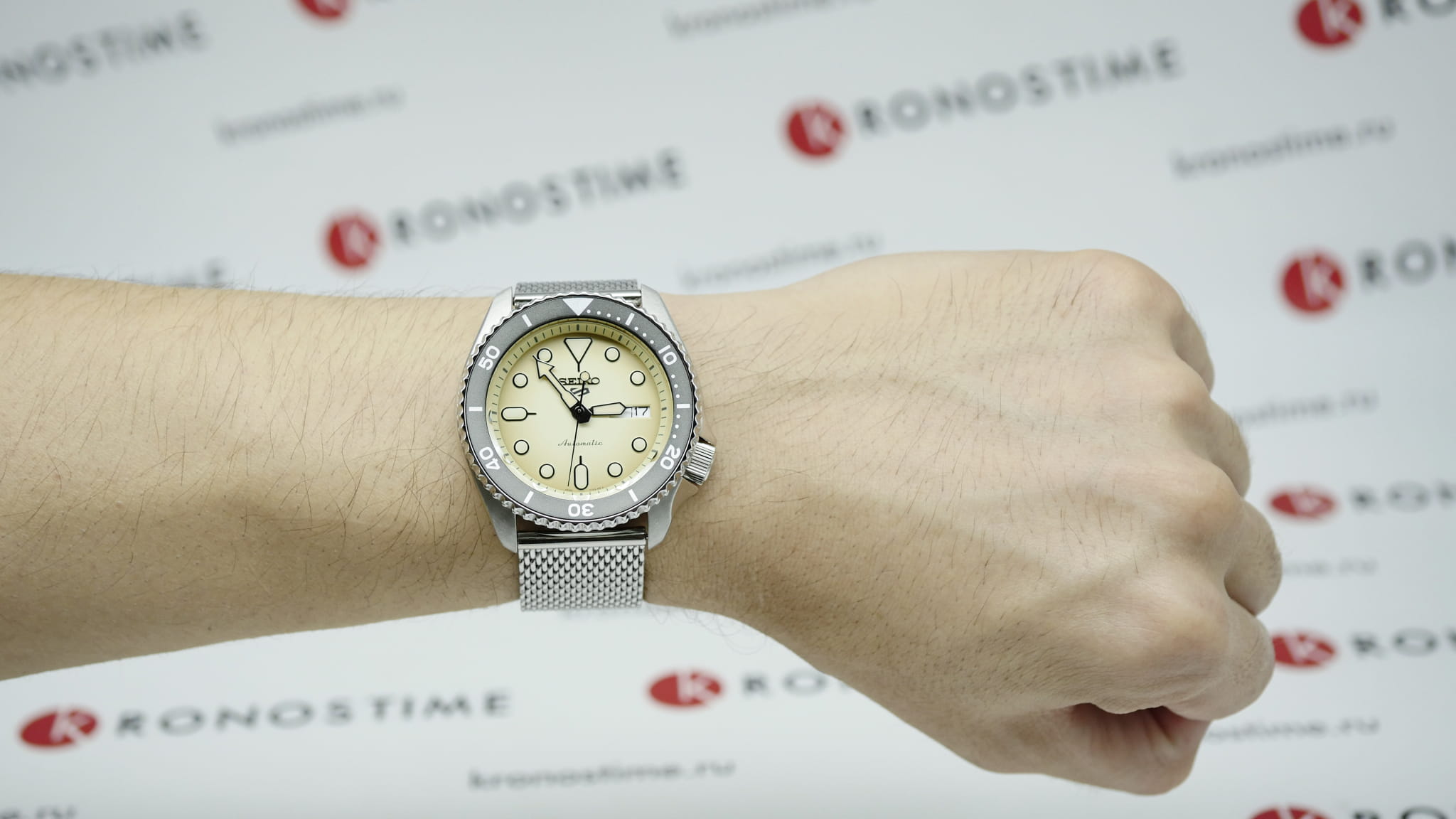 Seiko Seiko 5 Sports SRPD67K1 - наручные мужские часы наручные часы в перспективе бежевый циферблат